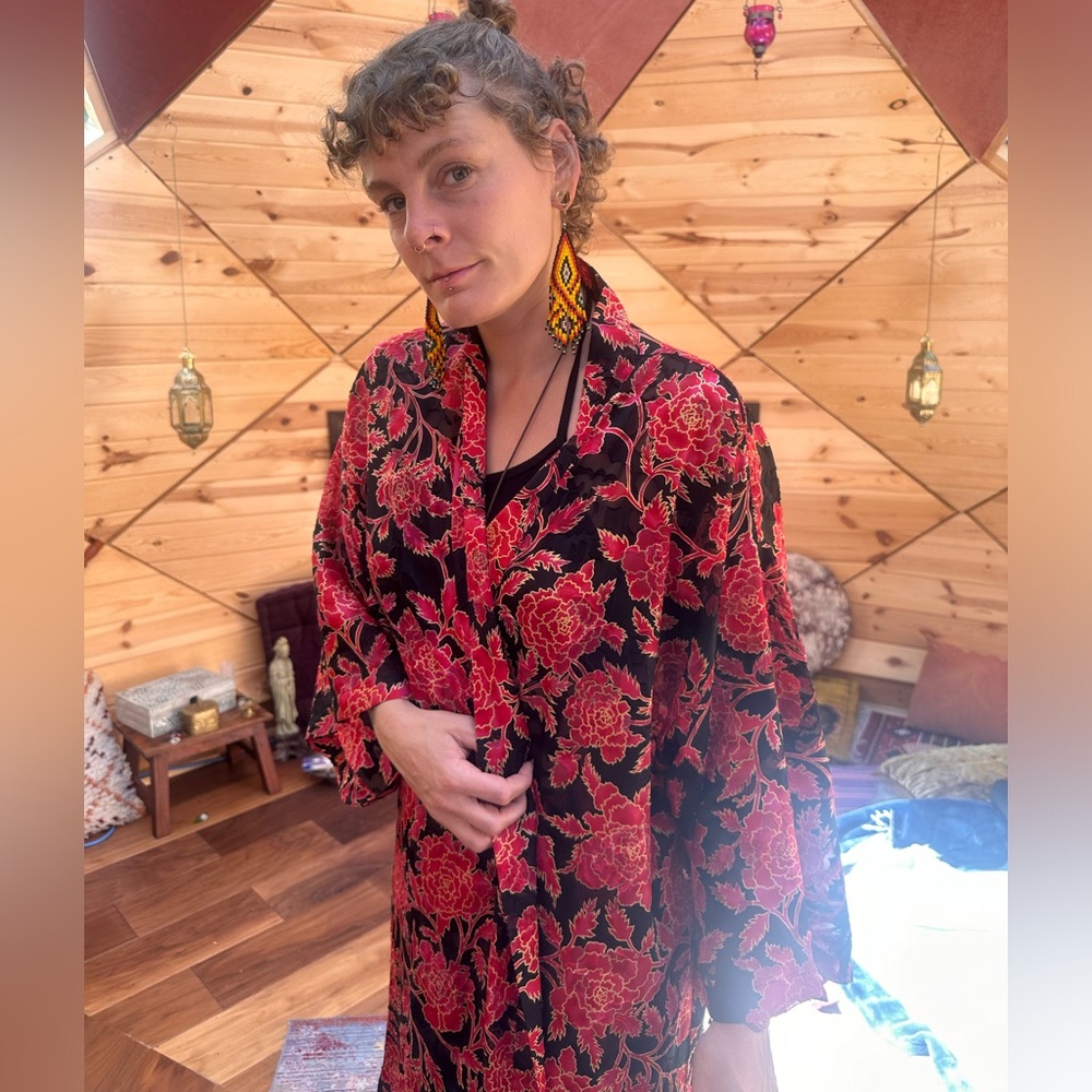 Victorias Secret Rose Robe 🌹 - Picture 2 of 3